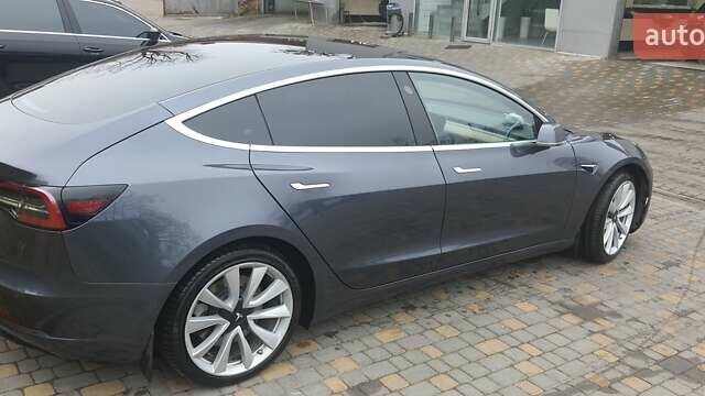 Сірий Тесла Модель 3, об'ємом двигуна 0 л та пробігом 108 тис. км за 18800 $, фото 9 на Automoto.ua