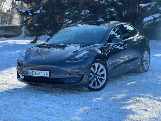 Сірий Тесла Модель 3, об'ємом двигуна 0 л та пробігом 168 тис. км за 17500 $, фото 2 на Automoto.ua