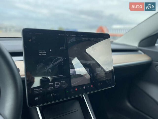 Сірий Тесла Модель 3, об'ємом двигуна 0 л та пробігом 52 тис. км за 19999 $, фото 11 на Automoto.ua