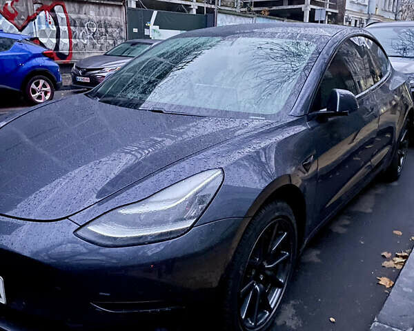Серый Тесла Модель 3, объемом двигателя 0 л и пробегом 130 тыс. км за 19000 $, фото 9 на Automoto.ua