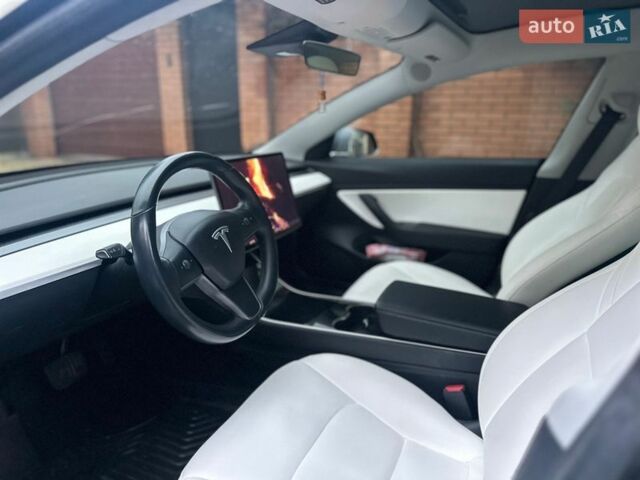 Серый Тесла Модель 3, объемом двигателя 0 л и пробегом 129 тыс. км за 16200 $, фото 9 на Automoto.ua