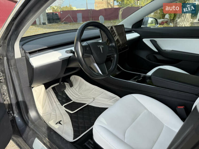 Тесла Модель 3 2019 у Києві на Automoto.ua Сірий Тесла Модель 3, об'ємом двигуна 0 л та пробігом 167 тис. км за 15500 $, фото 6 на Automoto.ua