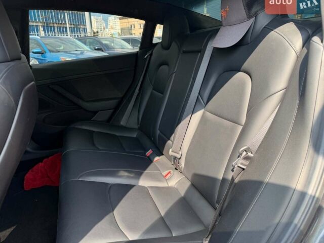 Серый Тесла Модель 3, объемом двигателя 0 л и пробегом 103 тыс. км за 17690 $, фото 17 на Automoto.ua
