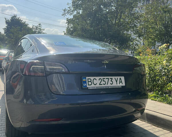 Серый Тесла Модель 3, объемом двигателя 0 л и пробегом 90 тыс. км за 15500 $, фото 26 на Automoto.ua
