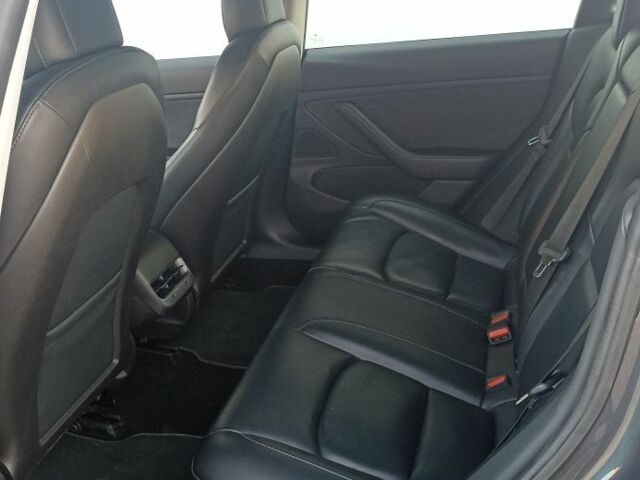 Серый Тесла Модель 3, объемом двигателя 0 л и пробегом 197 тыс. км за 15999 $, фото 9 на Automoto.ua