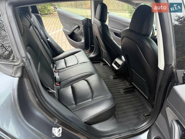 Сірий Тесла Модель 3, об'ємом двигуна 0 л та пробігом 209 тис. км за 17000 $, фото 22 на Automoto.ua