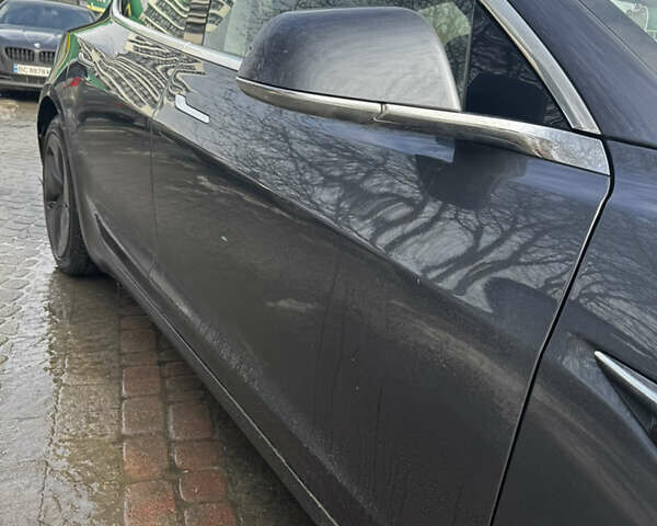 Серый Тесла Модель 3, объемом двигателя 0 л и пробегом 121 тыс. км за 16850 $, фото 3 на Automoto.ua