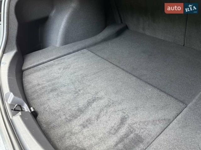 Сірий Тесла Модель 3, об'ємом двигуна 0 л та пробігом 79 тис. км за 17750 $, фото 58 на Automoto.ua