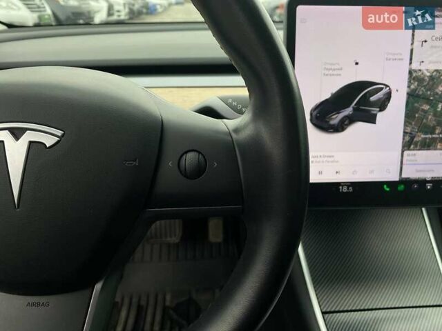 Сірий Тесла Модель 3, об'ємом двигуна 0 л та пробігом 158 тис. км за 19990 $, фото 33 на Automoto.ua