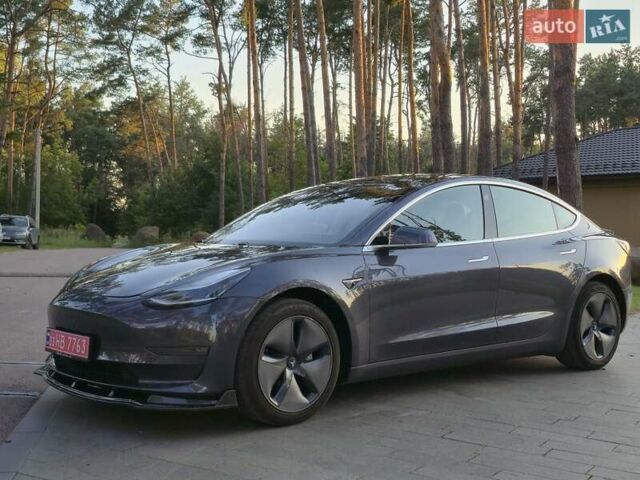 Тесла Модель 3 2019 у Житомирі на Automoto.ua Сірий Тесла Модель 3, об'ємом двигуна 0 л та пробігом 169 тис. км за 17900 $, фото 3 на Automoto.ua
