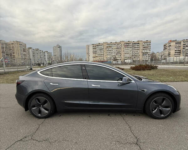 Сірий Тесла Модель 3, об'ємом двигуна 0 л та пробігом 90 тис. км за 23500 $, фото 3 на Automoto.ua