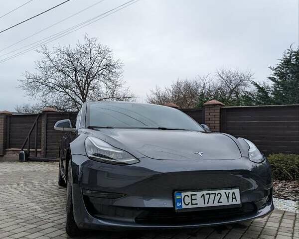 Серый Тесла Модель 3, объемом двигателя 0 л и пробегом 68 тыс. км за 23500 $, фото 5 на Automoto.ua