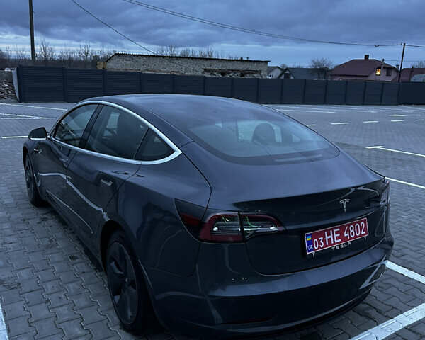 Серый Тесла Модель 3, объемом двигателя 0 л и пробегом 217 тыс. км за 14999 $, фото 10 на Automoto.ua