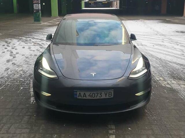 Серый Тесла Модель 3, объемом двигателя 0 л и пробегом 70 тыс. км за 18500 $, фото 19 на Automoto.ua