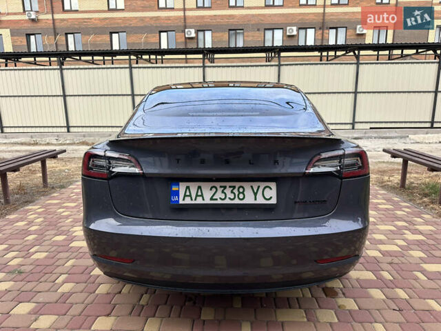 Сірий Тесла Модель 3, об'ємом двигуна 0 л та пробігом 77 тис. км за 18700 $, фото 5 на Automoto.ua