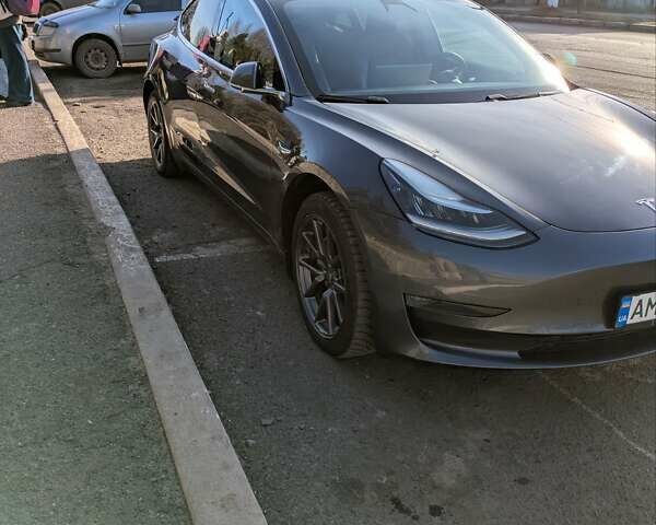 Серый Тесла Модель 3, объемом двигателя 0 л и пробегом 145 тыс. км за 17000 $, фото 5 на Automoto.ua
