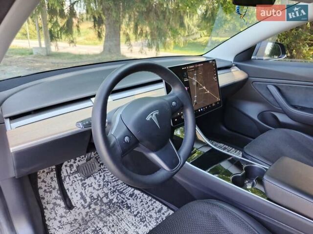 Сірий Тесла Модель 3, об'ємом двигуна 0 л та пробігом 199 тис. км за 17700 $, фото 15 на Automoto.ua