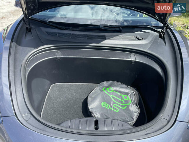 Сірий Тесла Модель 3, об'ємом двигуна 0 л та пробігом 52 тис. км за 19999 $, фото 12 на Automoto.ua