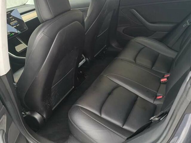 Сірий Тесла Модель 3, об'ємом двигуна 0 л та пробігом 125 тис. км за 16500 $, фото 11 на Automoto.ua