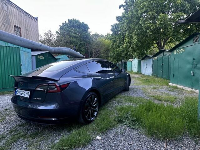 Сірий Тесла Модель 3, об'ємом двигуна 0 л та пробігом 112 тис. км за 17600 $, фото 1 на Automoto.ua
