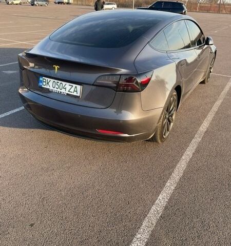 Сірий Тесла Модель 3, об'ємом двигуна 0 л та пробігом 119 тис. км за 17700 $, фото 2 на Automoto.ua