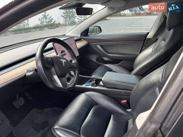 Серый Тесла Модель 3, объемом двигателя 0 л и пробегом 194 тыс. км за 13400 $, фото 7 на Automoto.ua