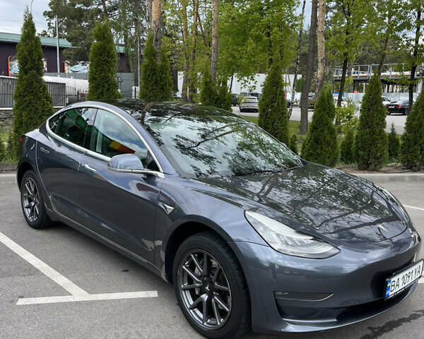 Сірий Тесла Модель 3, об'ємом двигуна 0 л та пробігом 85 тис. км за 22400 $, фото 8 на Automoto.ua