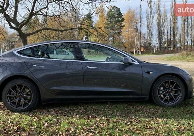 Сірий Тесла Модель 3, об'ємом двигуна 0 л та пробігом 42 тис. км за 26999 $, фото 13 на Automoto.ua