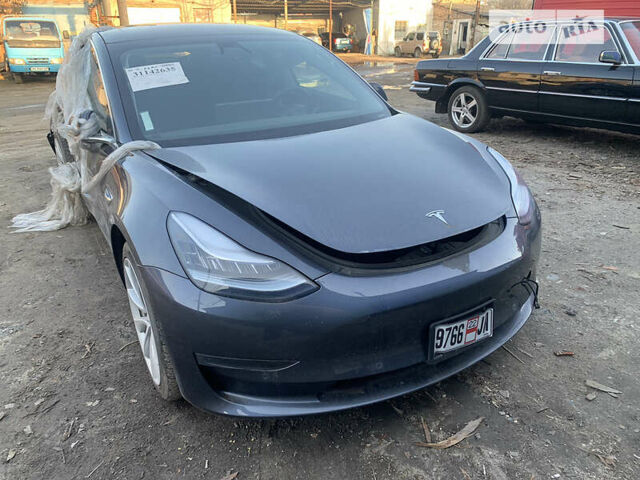 Сірий Тесла Модель 3, об'ємом двигуна 0 л та пробігом 15 тис. км за 19950 $, фото 1 на Automoto.ua