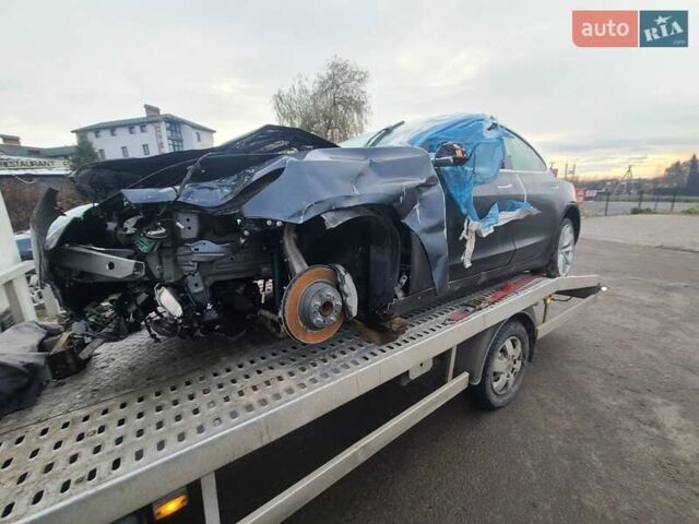 Серый Тесла Модель 3, объемом двигателя 0 л и пробегом 105 тыс. км за 8750 $, фото 10 на Automoto.ua