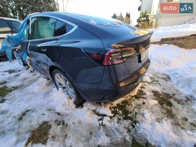 Сірий Тесла Модель 3, об'ємом двигуна 0 л та пробігом 105 тис. км за 7700 $, фото 4 на Automoto.ua