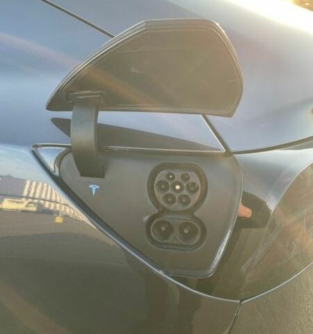 Сірий Тесла Модель 3, об'ємом двигуна 0 л та пробігом 119 тис. км за 17700 $, фото 12 на Automoto.ua