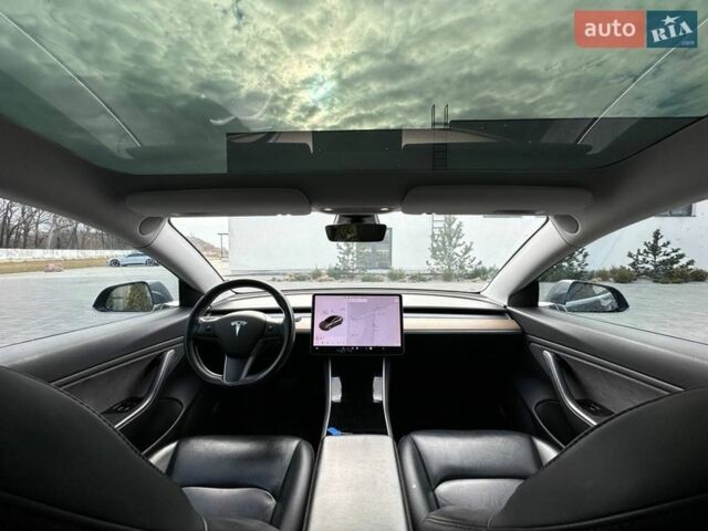 Серый Тесла Модель 3, объемом двигателя 0 л и пробегом 194 тыс. км за 13400 $, фото 9 на Automoto.ua