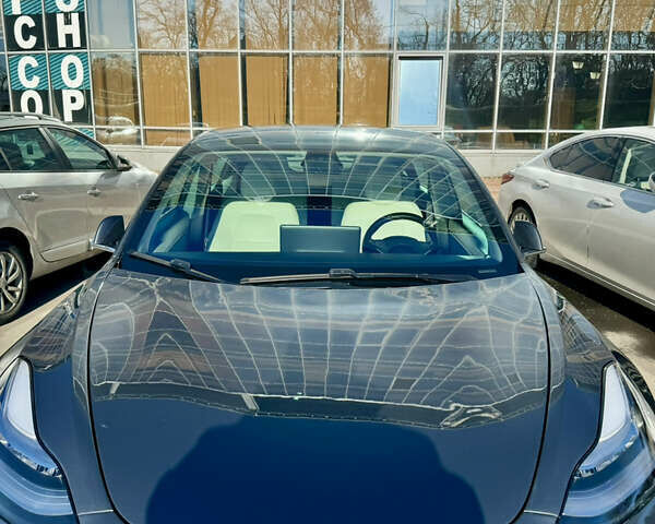 Серый Тесла Модель 3, объемом двигателя 0 л и пробегом 112 тыс. км за 23500 $, фото 38 на Automoto.ua