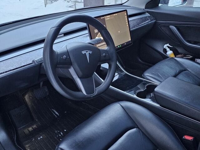 Серый Тесла Модель 3, объемом двигателя 0 л и пробегом 108 тыс. км за 15000 $, фото 9 на Automoto.ua