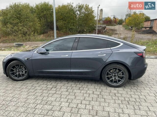 Сірий Тесла Модель 3, об'ємом двигуна 0 л та пробігом 216 тис. км за 15900 $, фото 6 на Automoto.ua
