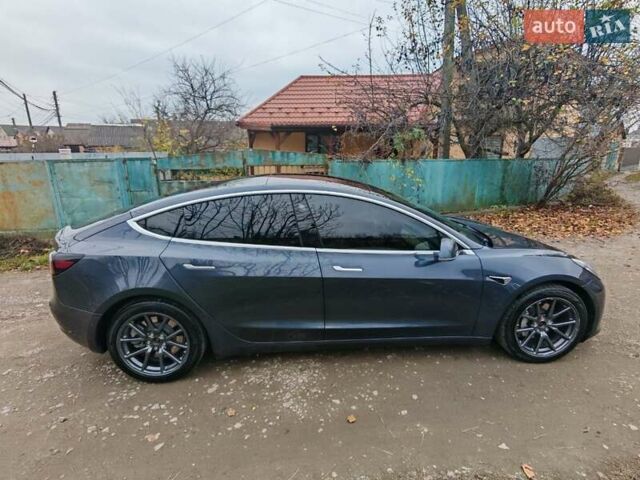 Серый Тесла Модель 3, объемом двигателя 0 л и пробегом 199 тыс. км за 16999 $, фото 2 на Automoto.ua
