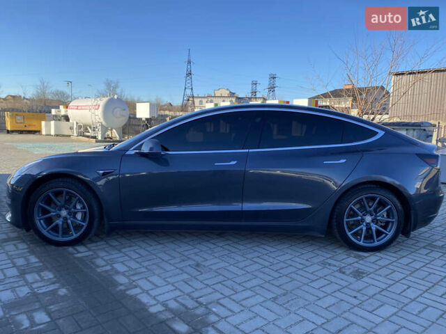 Сірий Тесла Модель 3, об'ємом двигуна 0 л та пробігом 90 тис. км за 18500 $, фото 1 на Automoto.ua