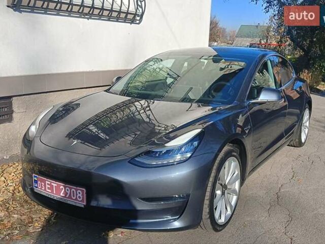 Серый Тесла Модель 3, объемом двигателя 0 л и пробегом 107 тыс. км за 17950 $, фото 3 на Automoto.ua