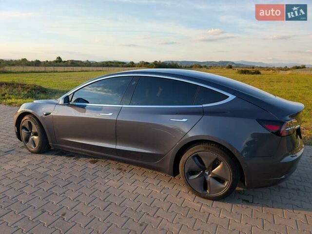 Сірий Тесла Модель 3, об'ємом двигуна 0 л та пробігом 66 тис. км за 23500 $, фото 3 на Automoto.ua