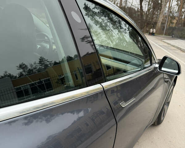 Серый Тесла Модель 3, объемом двигателя 0 л и пробегом 135 тыс. км за 16999 $, фото 46 на Automoto.ua