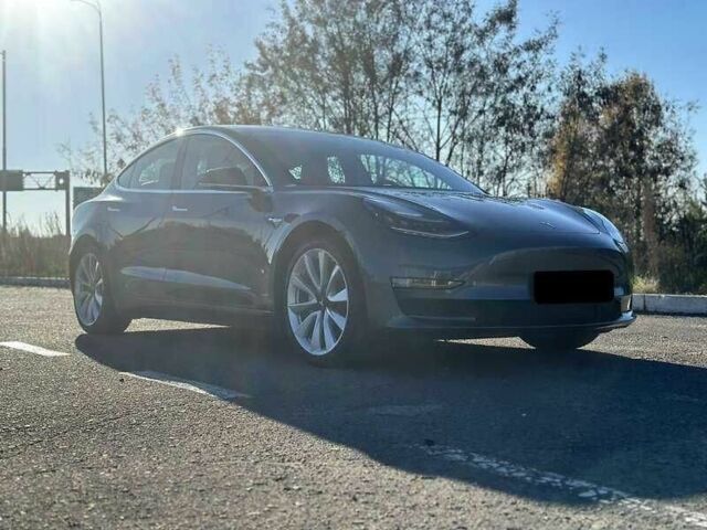 Сірий Тесла Модель 3, об'ємом двигуна 0 л та пробігом 122 тис. км за 14700 $, фото 10 на Automoto.ua