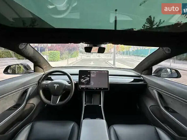 Серый Тесла Модель 3, объемом двигателя 0 л и пробегом 90 тыс. км за 27800 $, фото 15 на Automoto.ua