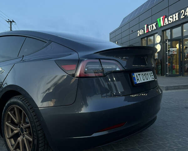 Серый Тесла Модель 3, объемом двигателя 0 л и пробегом 93 тыс. км за 19300 $, фото 17 на Automoto.ua