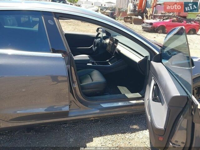 Сірий Тесла Модель 3, об'ємом двигуна 0 л та пробігом 74 тис. км за 5900 $, фото 4 на Automoto.ua
