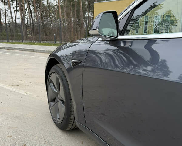 Серый Тесла Модель 3, объемом двигателя 0 л и пробегом 135 тыс. км за 16999 $, фото 45 на Automoto.ua