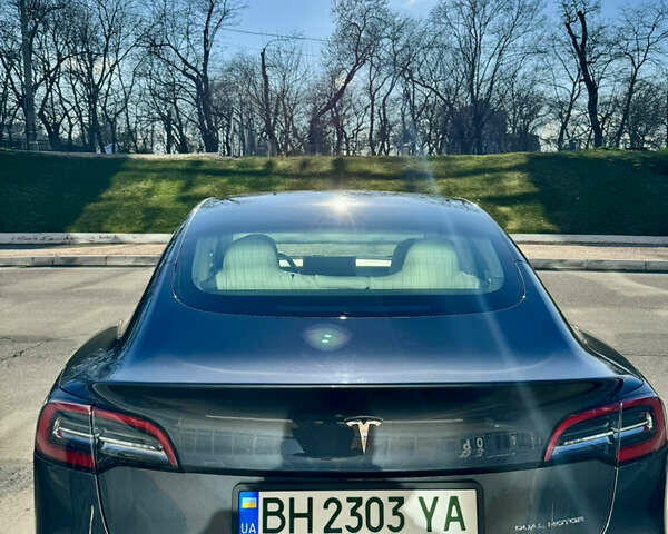 Серый Тесла Модель 3, объемом двигателя 0 л и пробегом 112 тыс. км за 23500 $, фото 43 на Automoto.ua