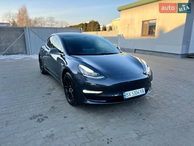 Серый Тесла Модель 3, объемом двигателя 0 л и пробегом 138 тыс. км за 14800 $, фото 14 на Automoto.ua