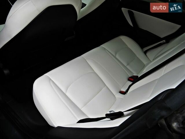 Сірий Тесла Модель 3, об'ємом двигуна 0 л та пробігом 89 тис. км за 18800 $, фото 11 на Automoto.ua