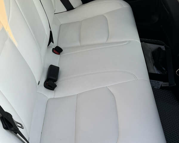 Серый Тесла Модель 3, объемом двигателя 0 л и пробегом 203 тыс. км за 15500 $, фото 10 на Automoto.ua